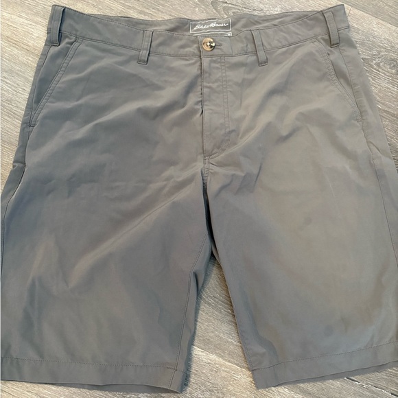 Eddie Bauer Flexion Amphib Mens Shorts Size 36  Gray Quick Dry Style - Picture 1 of 4